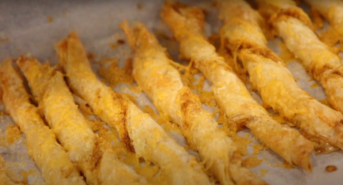 Crispy Cheese Straws